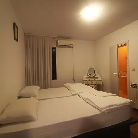 Apartment Asik *