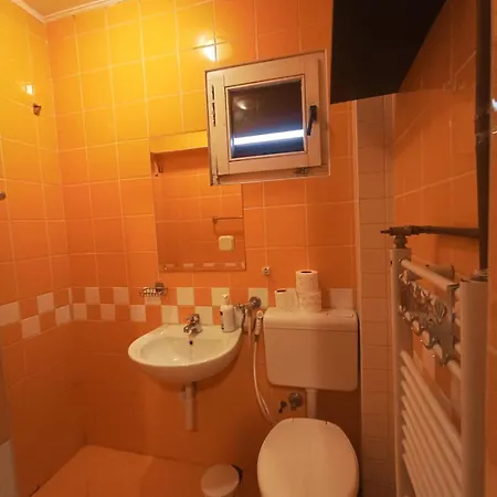 Asik Apartment